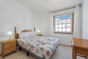 Charming Bungalow Rental in Abades, Spain - Perfect Family Retreat - Værelse