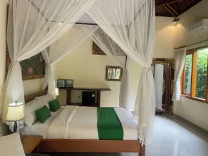 Graha Madesimon - Room