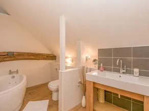 Flint Barn - Bathroom