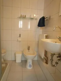 Gasthaus Hotel Bremen - Bathroom