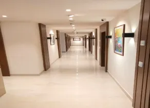 Eennra Maanikko - Lobby