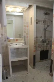 Le Hameau Fleur de Pierres , Chambre , Gite et Table d'Hôtes - Bagno