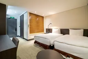 The Sky Hotel cheon an - Room
