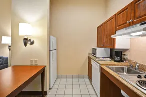 Homewood Suites by Hilton Oakland-Waterfront - Chambre