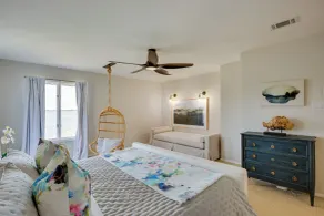 Cedar Creek Lake Views: Gorgeous Mabank House! - Interni