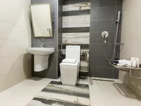 Wow Diamond Hotel - Bathroom