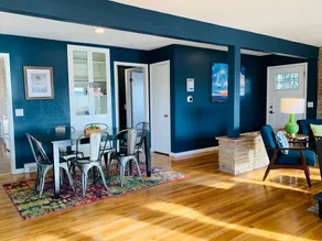 Private Fireside Nest on Huge Lot Near Old Town! - Chambre