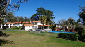 Moon River Motor Inn - Piscina