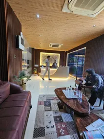 Hotel Elite Stay by The Rahul - Lobby