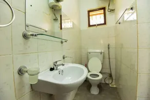 Corinya Serviced Apartments - Bathroom