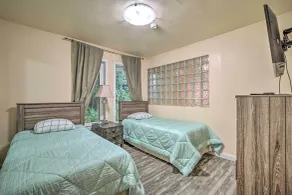 Walk to Downtown & Coast Trail: Condo in Anchorage - Interiør