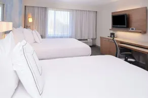 Country Inn & Suites by Radisson, Brown Deer - Milwaukee North - Chambre