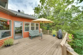 Decks & Views: Spacious Cabin Near Table Rock Lake - Innvendig