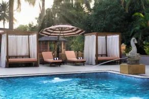 The White Resort and Spa Pawna - Basseng