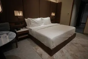EliXYS Suites By Daawat Mohali Chandigarh - Habitación