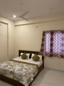 Hotel Banshi Wala - Best Hotel in Khatu Shyam ji Near Khatu shyam ji Tample - Habitación