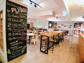Flyinn Hostel - Restaurant