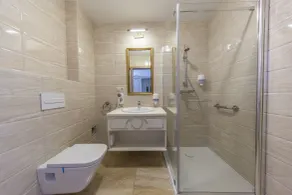 Hotel Kiston - Bathroom