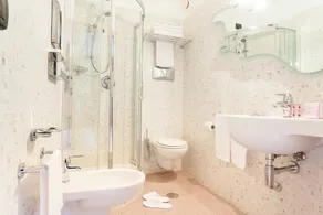 Hotel Majorana - Badezimmer