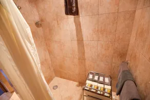 The Cambridge Hotel & Backpackers - Chambre