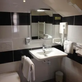 Hôtel La Chaumière Roz-Aven Pont-Aven - Salle de bain