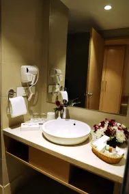 YN Hotels - Bagno