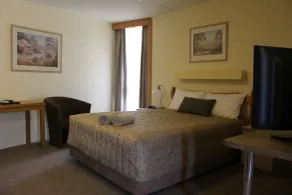Cobram Colonial Motor Inn - Vista do quarto