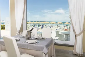 Hotel Mara - Restaurang