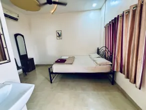 Sun And Sand Holiday Home - Room