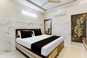 Super Hotel O Eluru Railway Station Formerly Sree Nitya Residency - Room