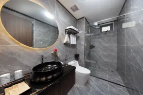 Cat Ba Wistaria Hotel- Jacuzzi Rooftop & Fitness - Baño