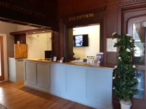 Farnham House Hotel - Reception