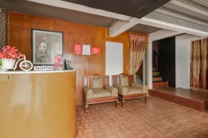 RedDoorz Syariah @ Taman Bendungan Asahan - Rezeption