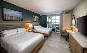 Inn at the Pier Pismo Beach, Curio Collection by Hilton - Chambre