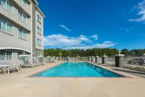 La Quinta by Wyndham Leesville Ft. Polk - Pool