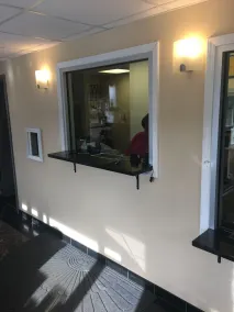 Midway Inn & Suites - Réception