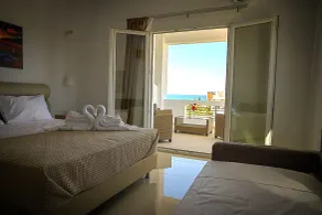 SunSea Studios close to the beach - Room