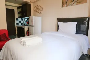 Homey And Cozy Studio Room At Suites @Metro Apartment - Zimmer