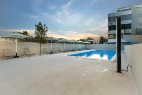 Shell Luxury Residences with Pool and Whirlpool - Pool
