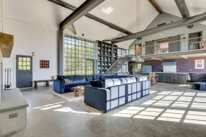 Luxe Mountain Getaway on Private Rd Near Rhinebeck - Interni