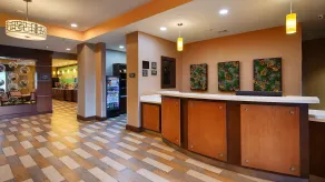 Best Western Plus Flatonia Inn - Rezeption