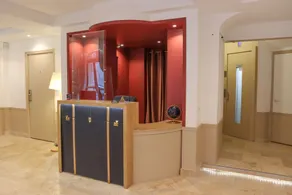 Little Hôtel - Reception