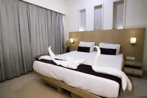 Hotel Monarch Guestline in MIDC Rabale, Navi Mumbai - Room