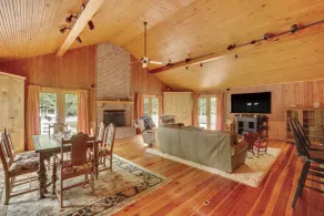 Private Walterboro Estate w/ Deck + Fire Pit! - Innvendig
