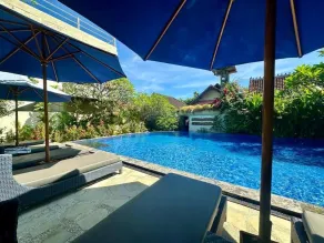 Solaluna Beach Homestay - Pool