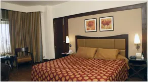 The Retreat Hotel & Convention Centre - Room