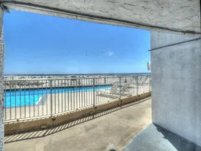Pet Friendly Ground Level Steps to the Sand, Pool, Hot Tub, Wifi - Pool