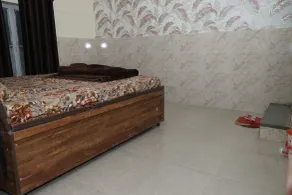 RAJ BHOJ RESTAURANT & HOTAL - Habitación