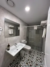 KE Urla - Bathroom