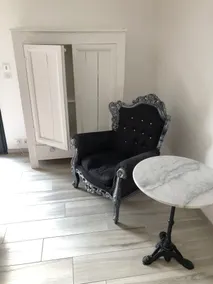 Au Hangar - Zimmer